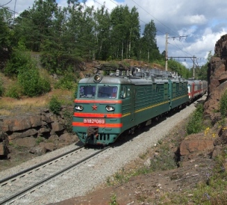 ВЛ82